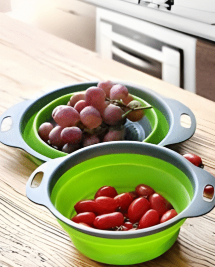 Collapsible Silicone Colander with Handle for Draining Food and Veggies