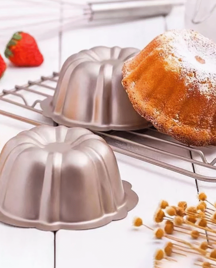 NON STICK MINI CAKE MOULDS