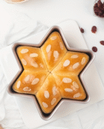 NON STICK MINI CAKE MOULDS